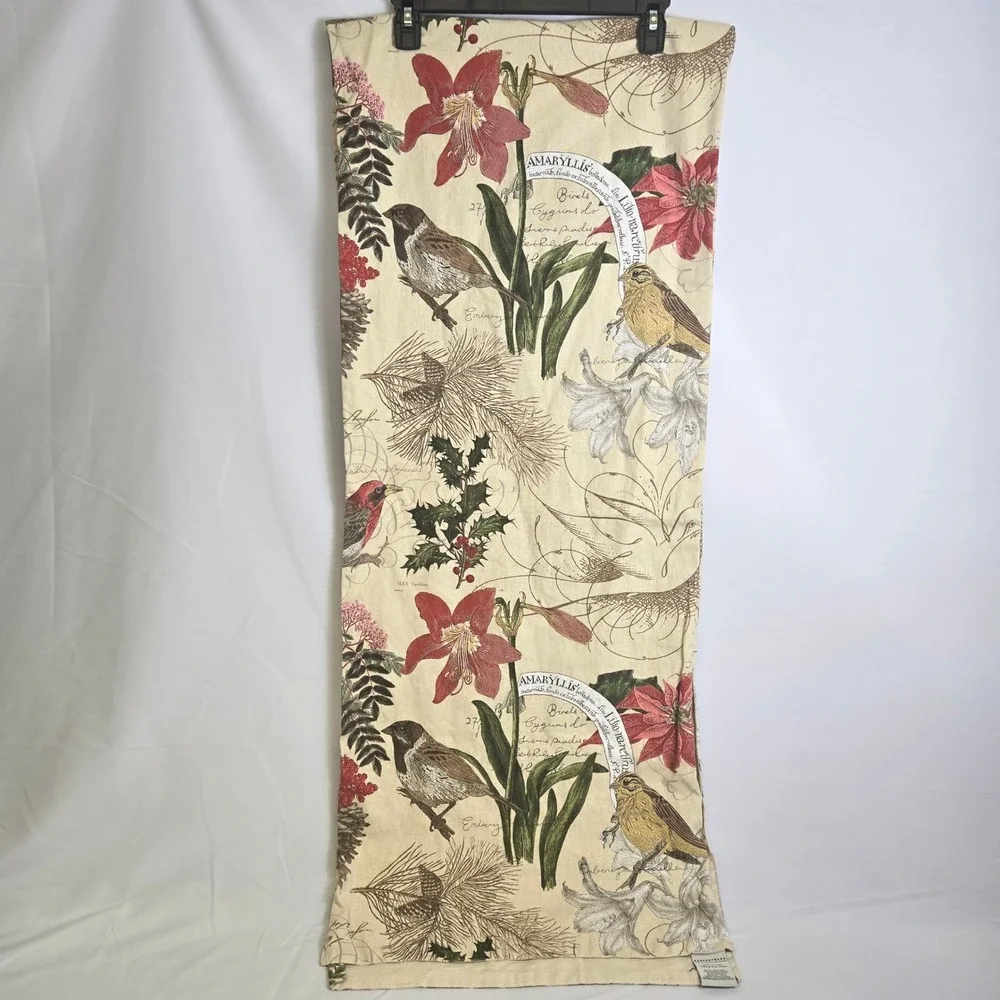 Pottery Barn Amaryllix Winter Bird Botanical Table Runner 18